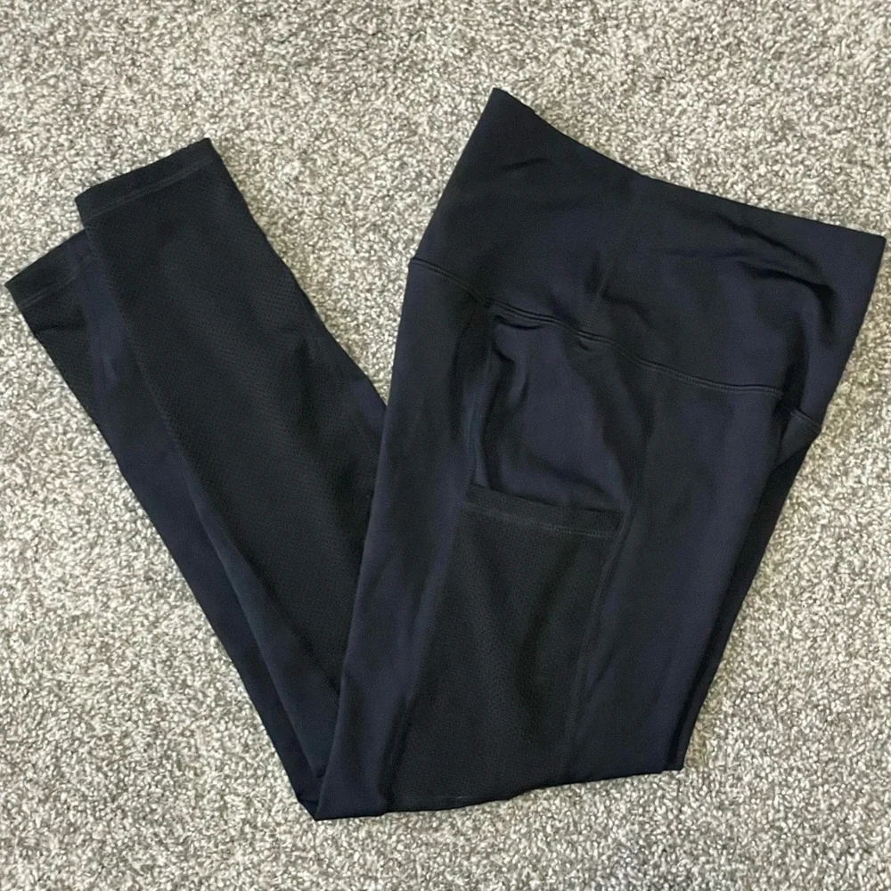 Aerie black leggings 24” inseam size small
